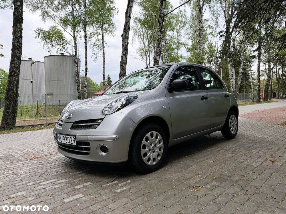 Nissan Micra - 1