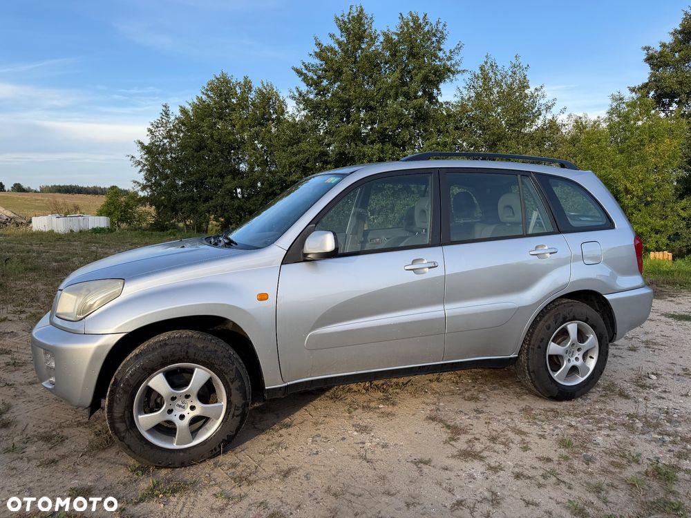 Toyota RAV4 - 2