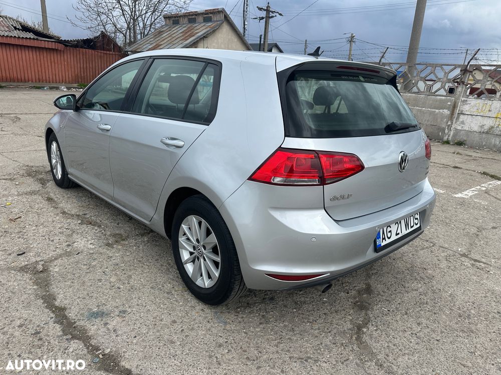 Volkswagen Golf 1.6 TDI DPF Trendline - 12