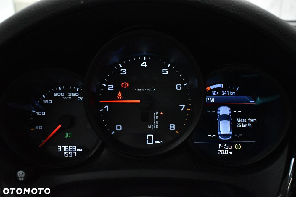 Porsche Macan Standard - 22