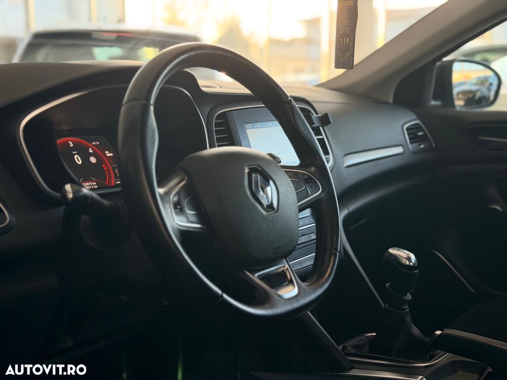 Renault Megane ENERGY dCi 110 INTENS - 28