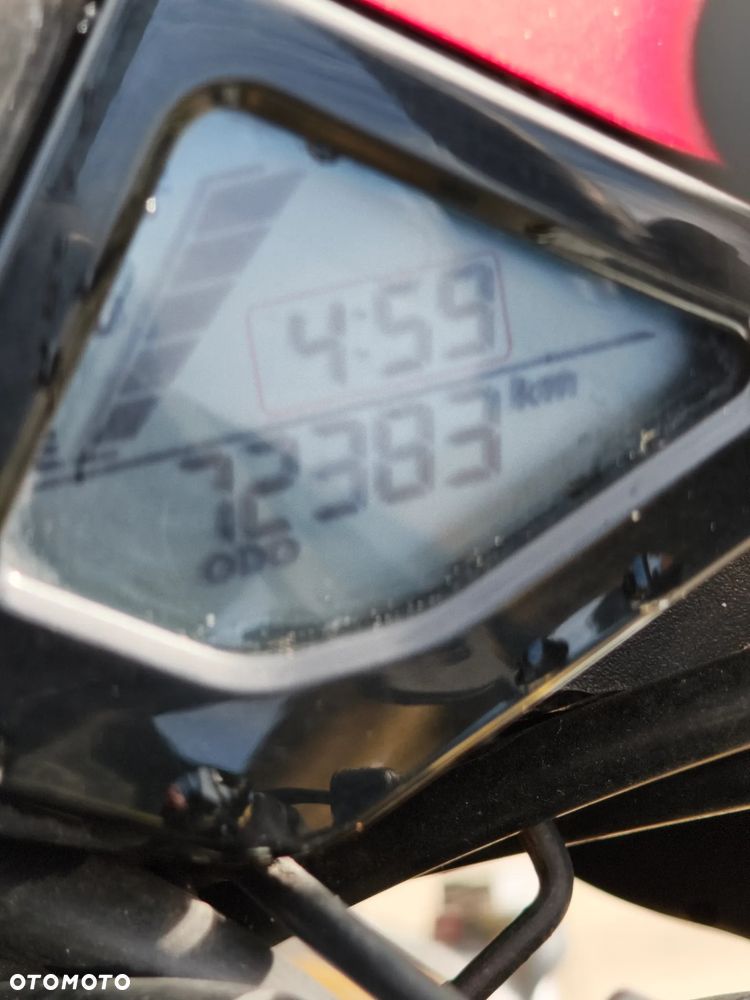 Honda CB - 12