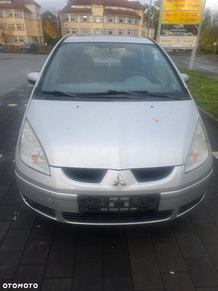 Mitsubishi Colt - 1