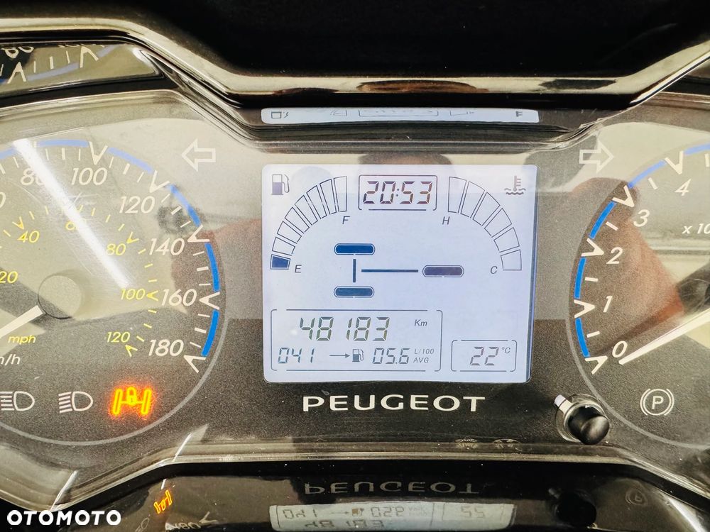 Peugeot Metropolis - 12