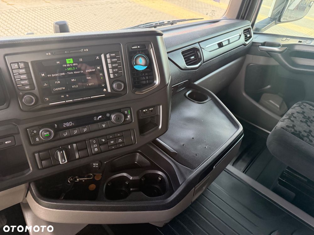 Scania R500 / 2 ZBIORNIKI / 2 ŁÓŻKA / ACC / KLIMA POSTOJOWA / FULL LED / SPROWADZONA / STAN BDB / / / - 27