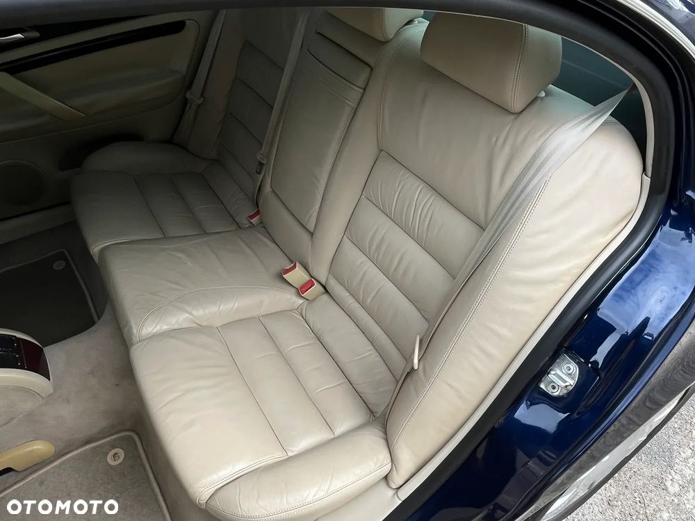 Skoda Superb 2.8 V6 Elegance - 22