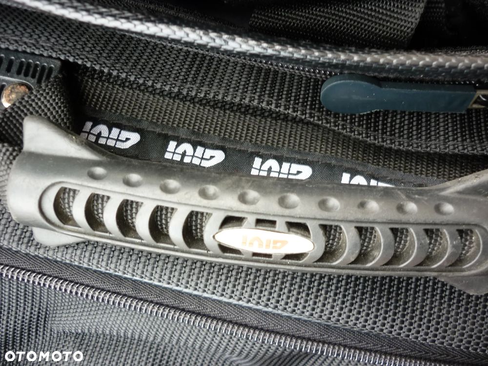Sakwy boczne GIVI Voyager BAG - 14