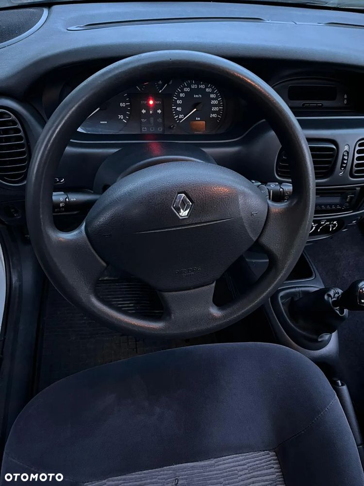 Renault Megane 1.4 16V Authentique - 12