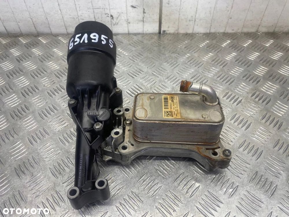 PODSTAWA CHŁODNICZKA OLEJU MERCEDES W205 W212 W906 2.2 CDI A6511801165 - 1