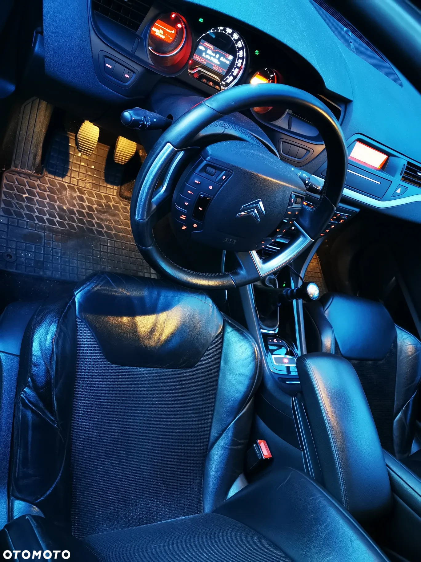 Citroën C5 2.0 HDi Exclusive - 14