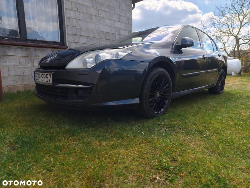 Renault Laguna 2.0 dCi Initiale - 8