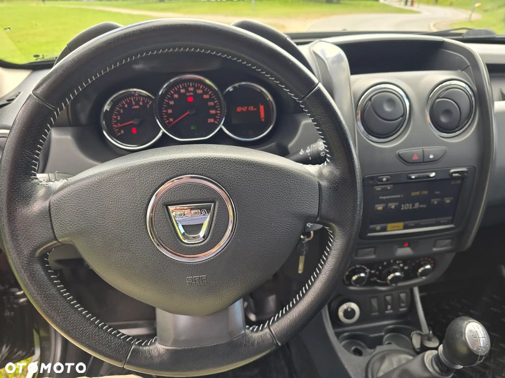 Dacia Duster 1.6 Blackstorm 4x4 - 13