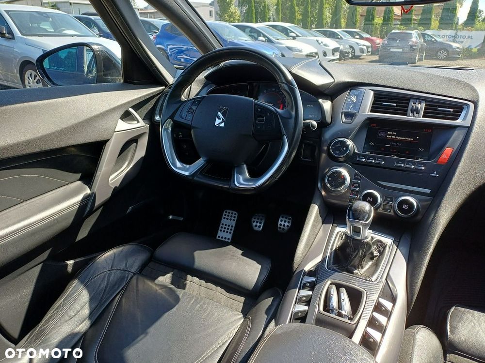 DS Automobiles DS 5 - 24