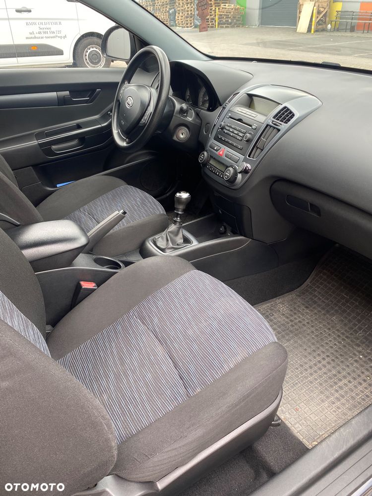 Kia Ceed 1.6 Optimum - 10