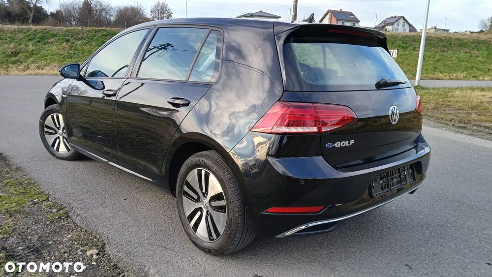 Volkswagen Golf e-Golf - 8