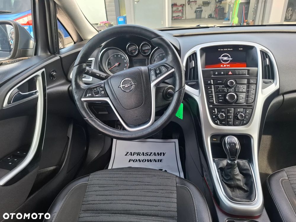 Opel Astra 1.6 Innovation 110 Jahre - 11