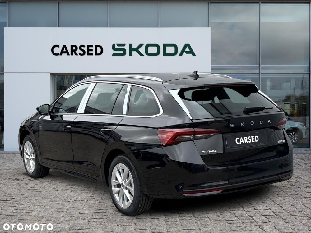 Skoda Octavia - 4