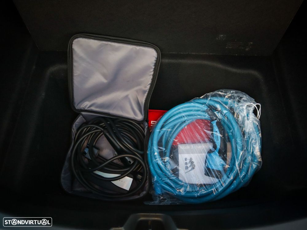 Tesla Model 3 Standard Range Plus RWD - 11