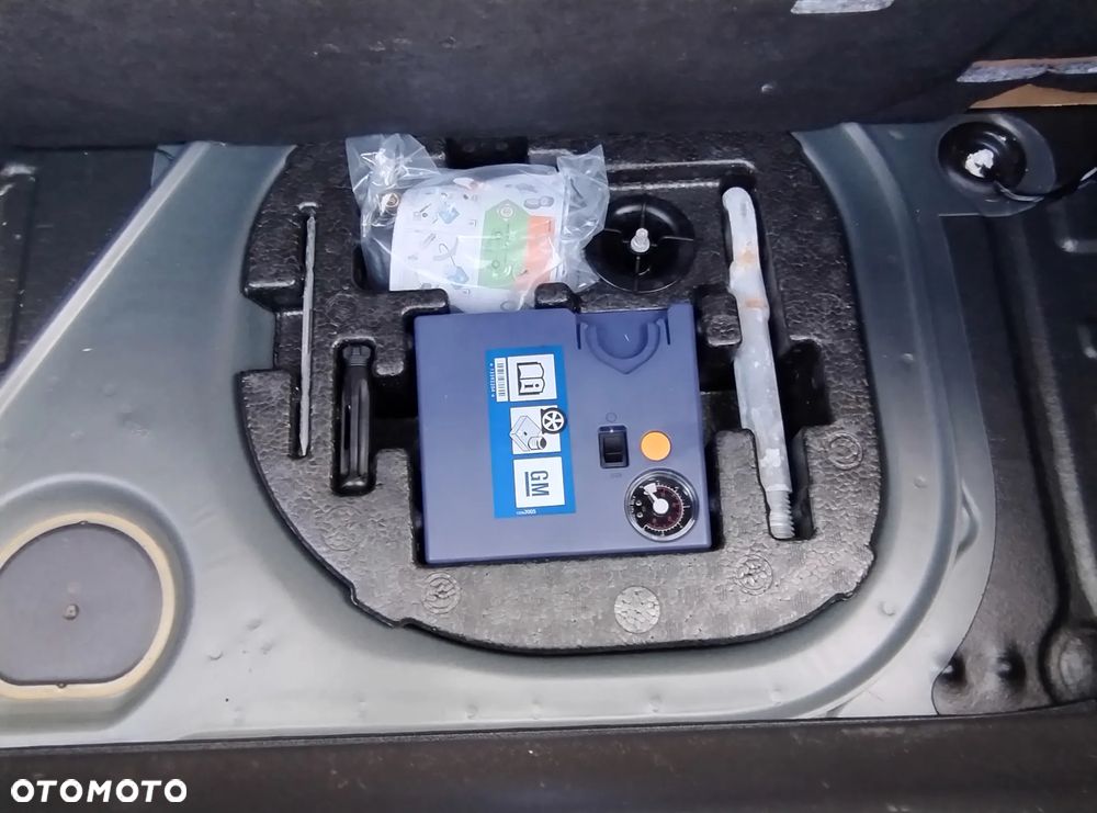 Opel Adam 1.2 Black Link - 34