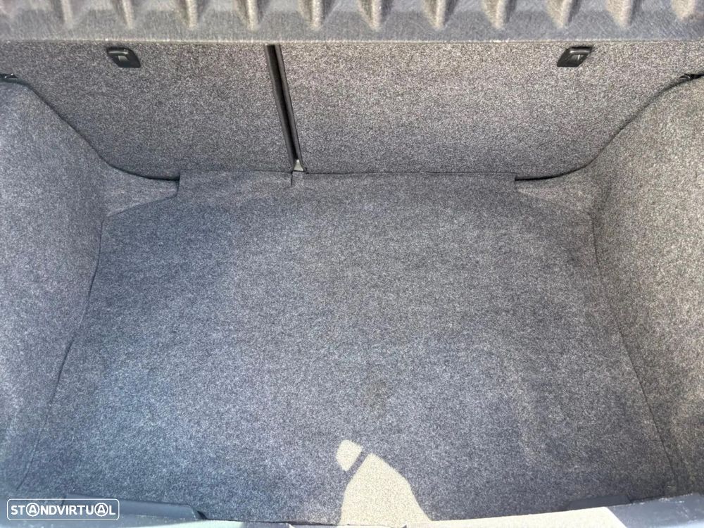 SEAT Ibiza 1.2 TSI FR 30 Anos - 28