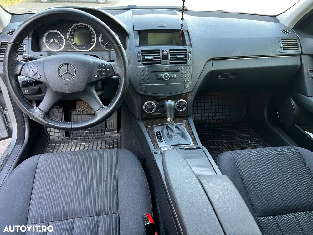 Mercedes-Benz C - 8