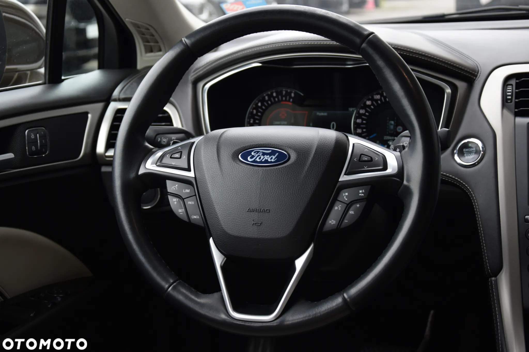 Ford Mondeo - 12