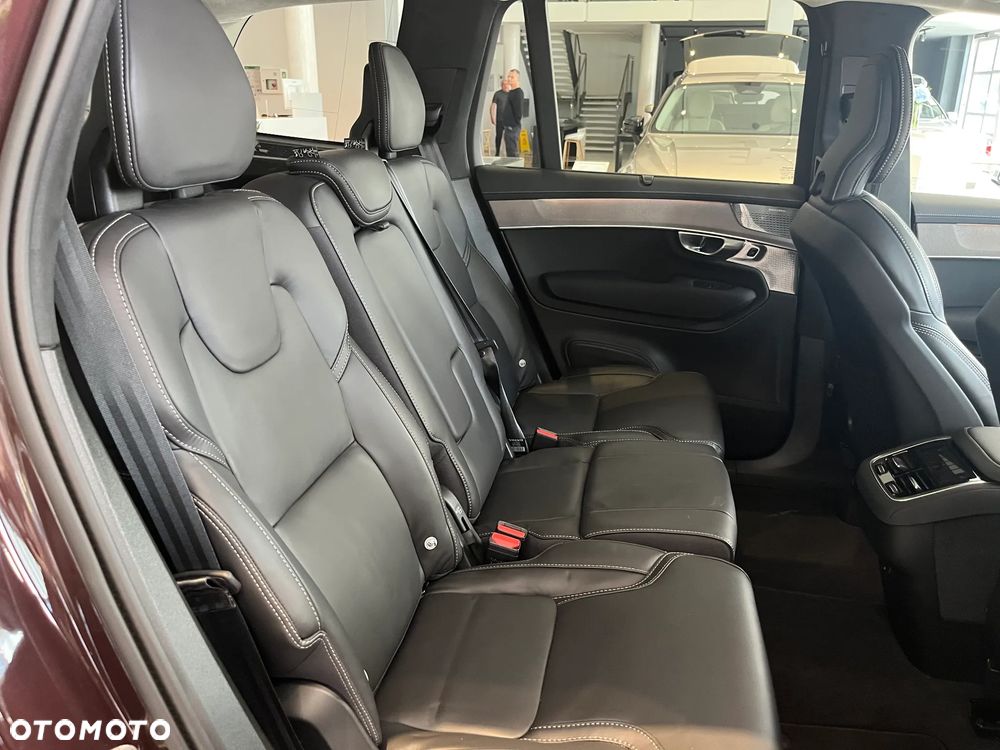 Volvo XC 90 B5 B AWD Ultra Dark 7os - 17