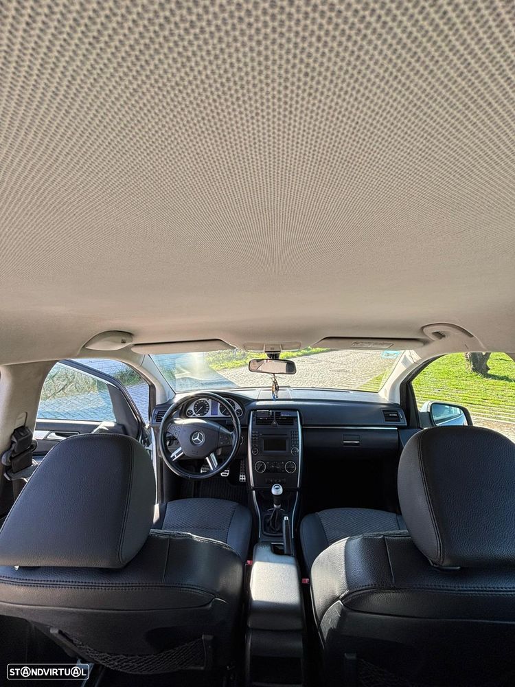 Mercedes-Benz B 200 CDI - 10