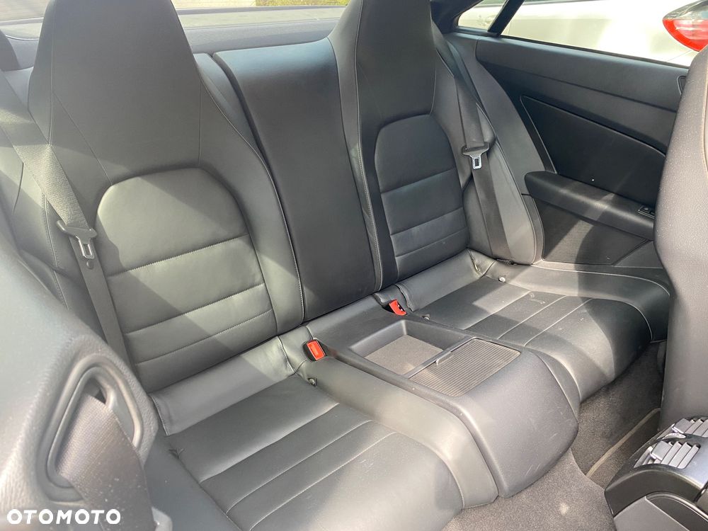 Mercedes-Benz Klasa E 250 7G-TRONIC - 10