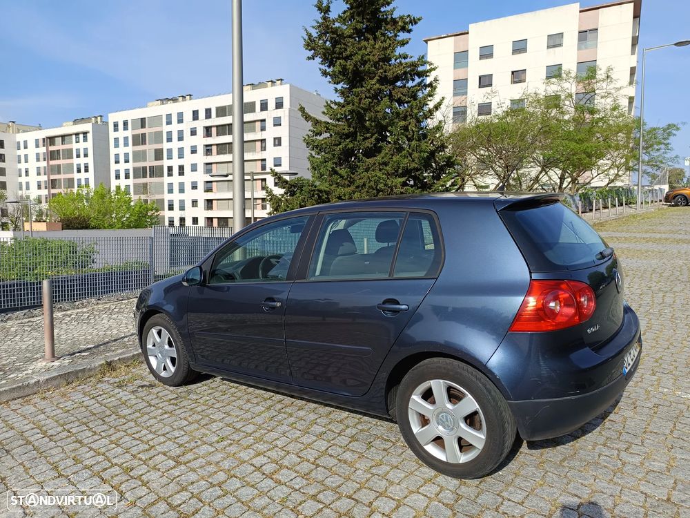 VW Golf 1.9 TDi Confortline DSG 7V - 9