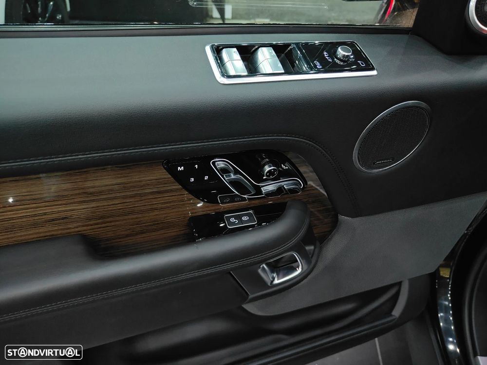 Land Rover Range Rover P400e Plug-in Hybrid Vogue - 24