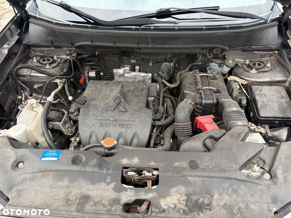 Mitsubishi ASX 1.6 ARCTIC - 9
