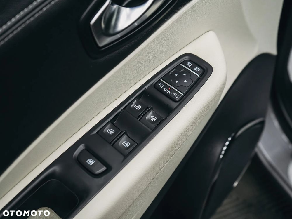Renault Captur ENERGY TCe 120 Initiale Paris - 11