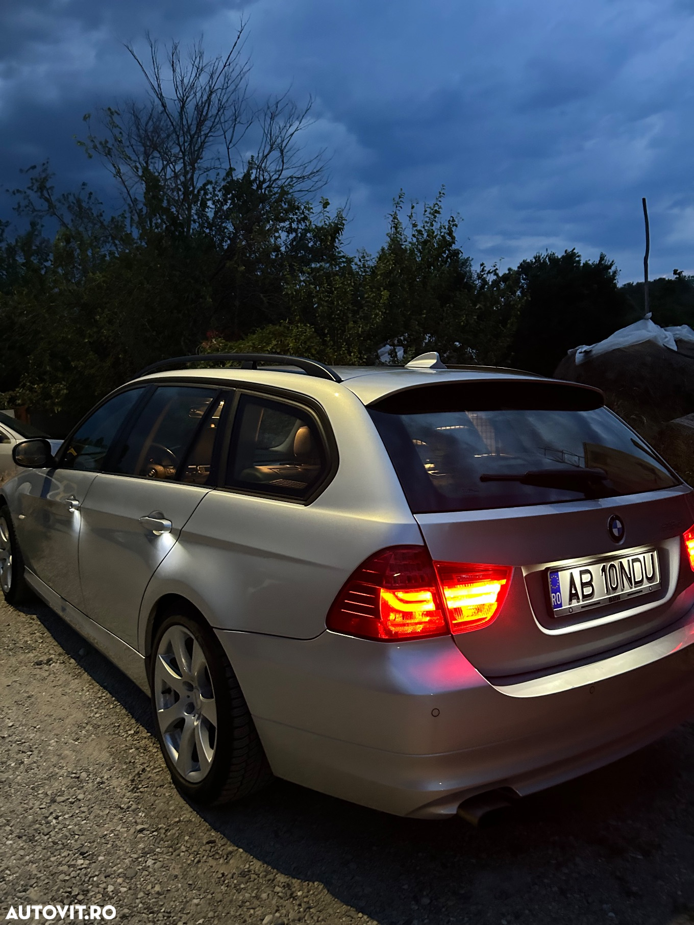 BMW Seria 3 318d - 10
