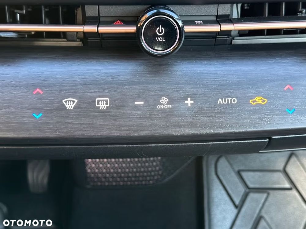 Nissan Ariya 87kWh E-4orce Nismo - 25