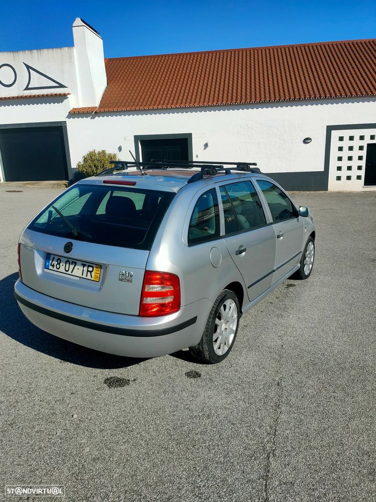 Skoda Fabia Break 1.9 TDi Elegance AR8 - 4