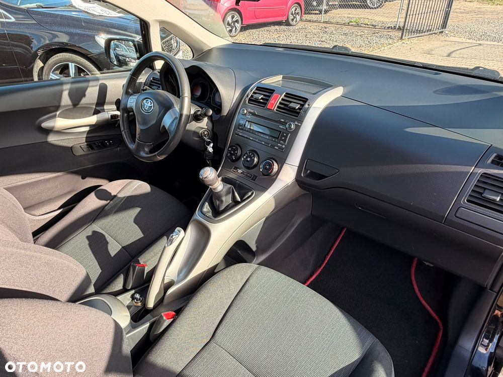 Toyota Auris 2.0 D-4D - 8