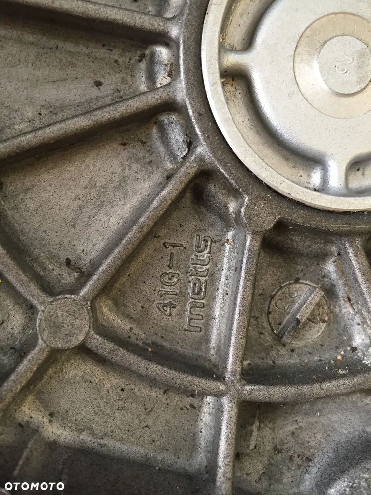 DEKIEL DEKIELEK POKRYWA OSŁONA SPRZĘGŁA SUZUKI GSR 600 750 - 8
