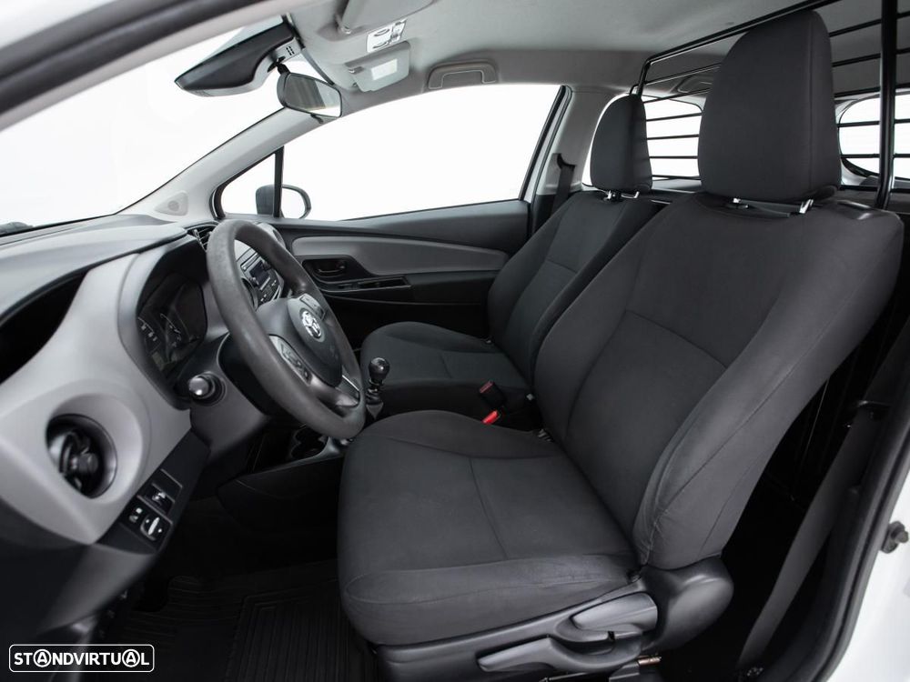 Toyota Yaris bizz 1.4 D-4D AC c/IVA - 8