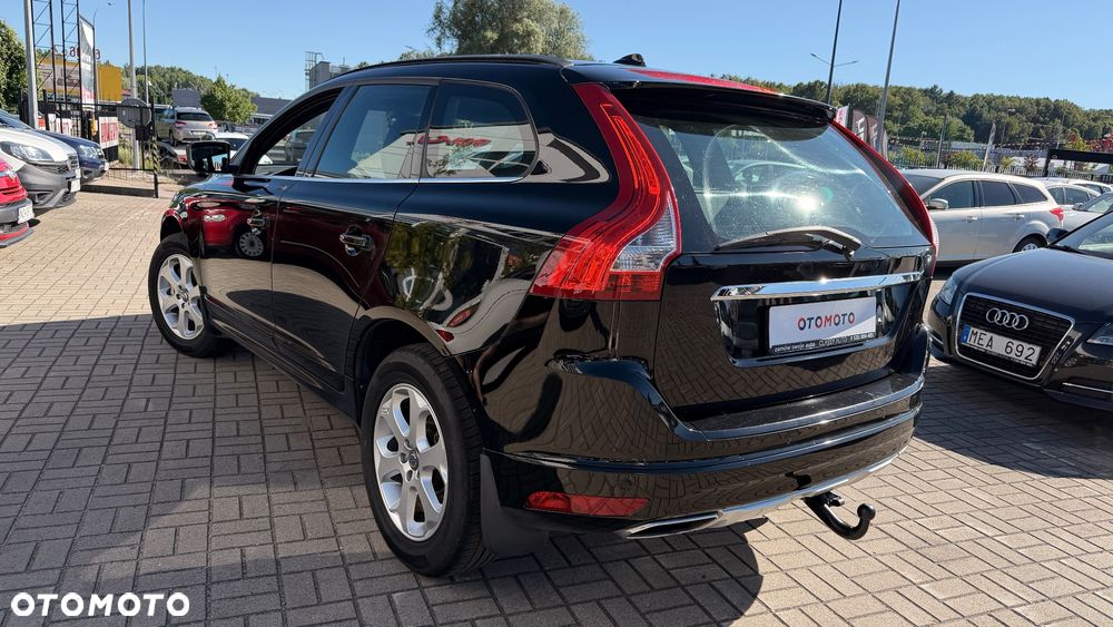 Volvo XC 60 D4 Momentum - 4