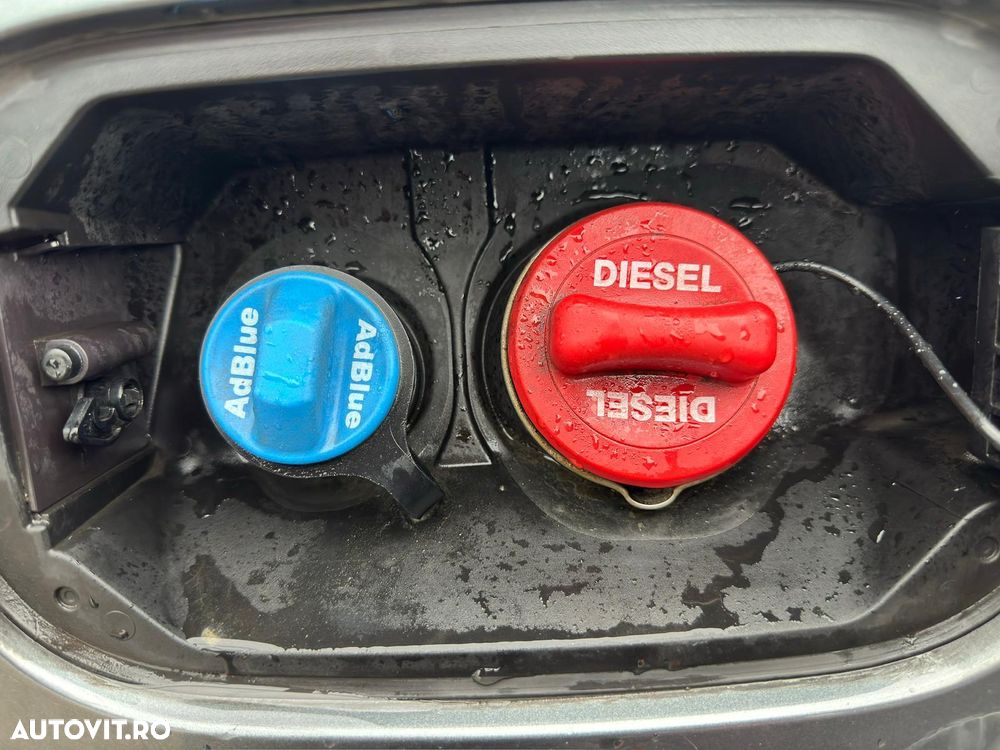 Mercedes-Benz GLC 220 d 4Matic 9G-TRONIC Exclusive - 29