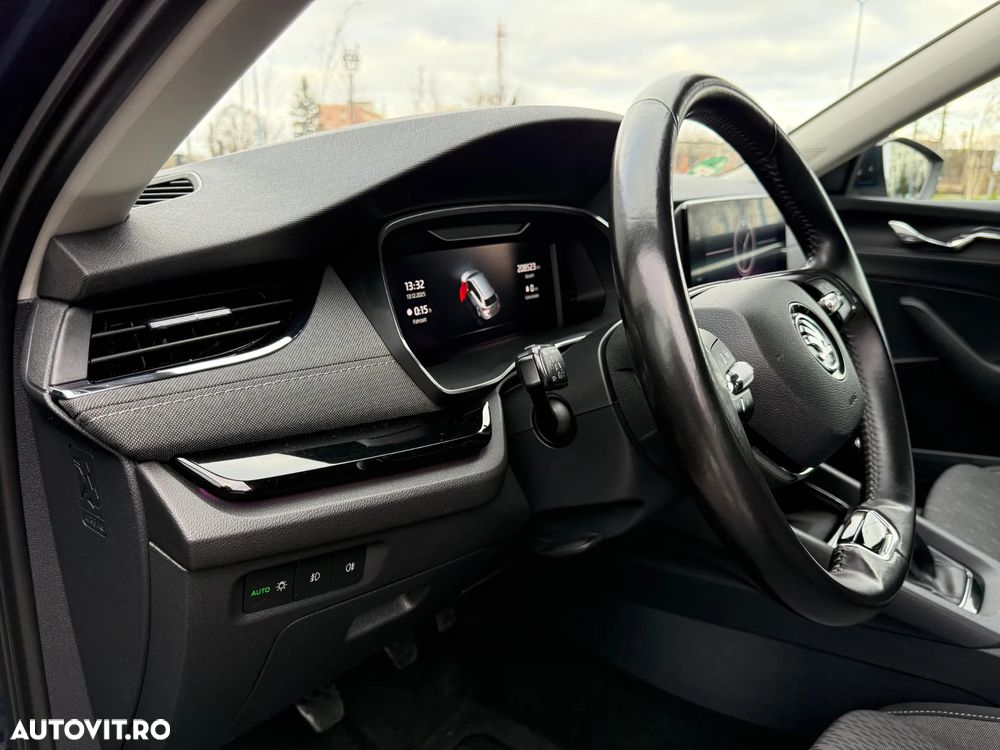 Skoda Octavia 2.0 TDI Premium Edition - 20