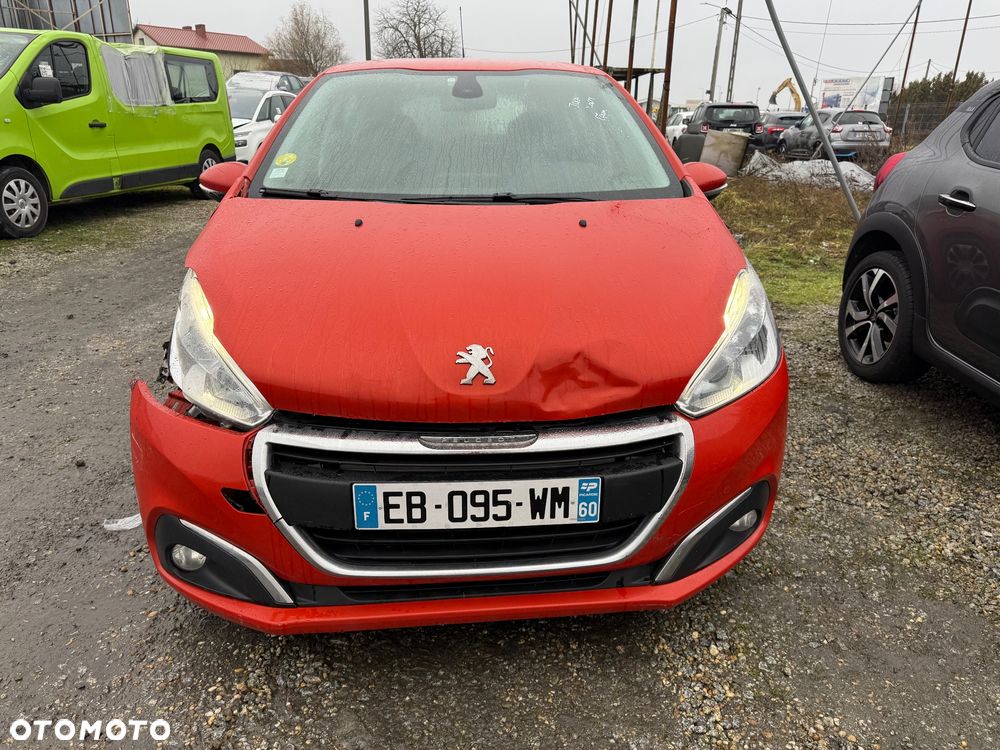 Peugeot 208 1.6 BlueHDi Allure S&S - 2