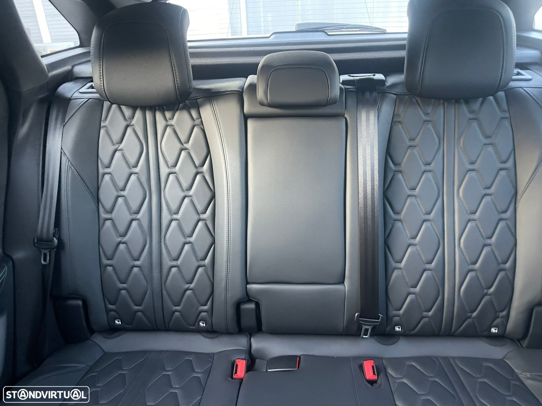 Peugeot 3008 1.2 PureTech Allure Pack EAT8 - 9