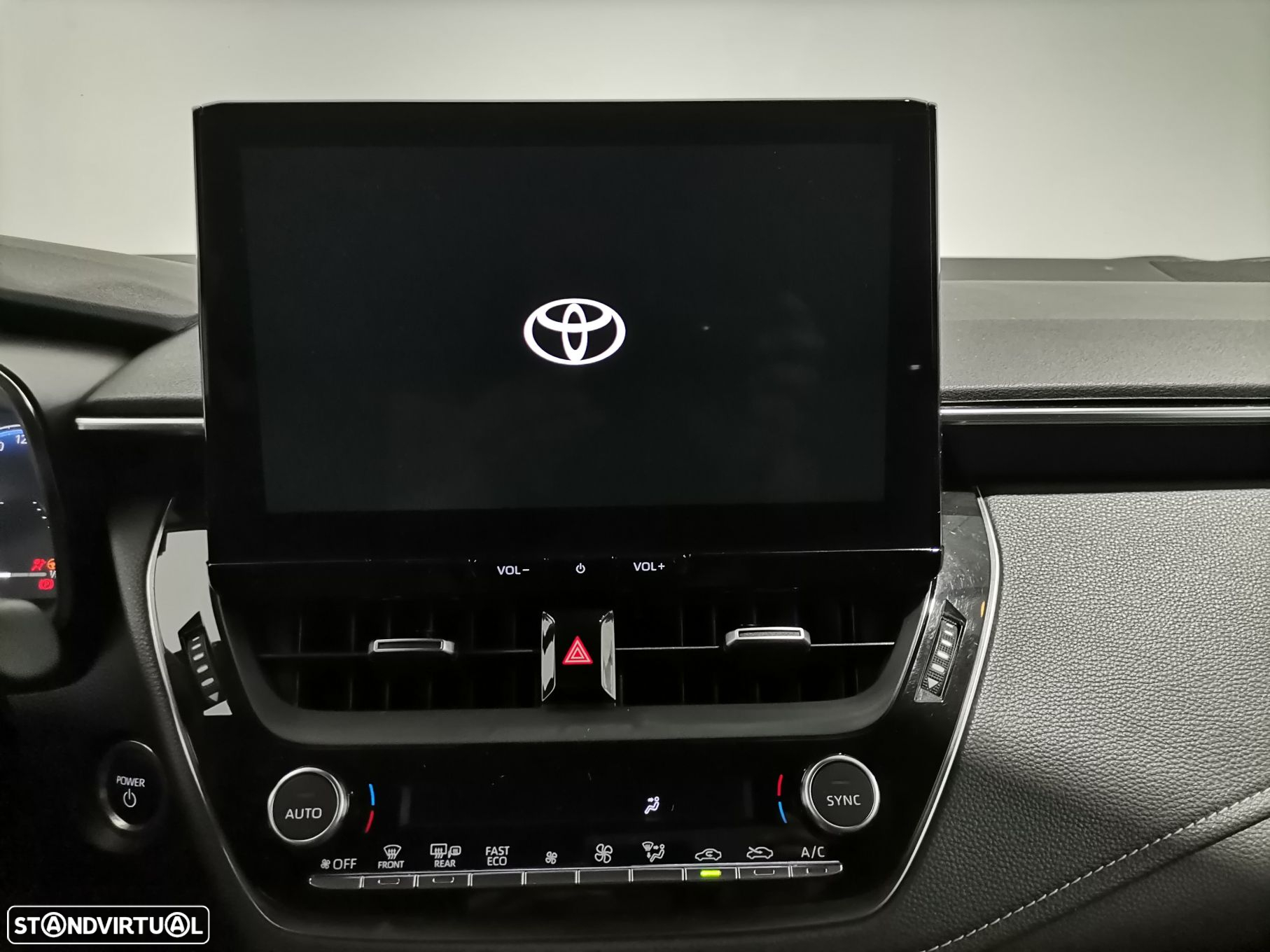 Toyota Corolla 1.8 Hybrid Comfort Plus - 14
