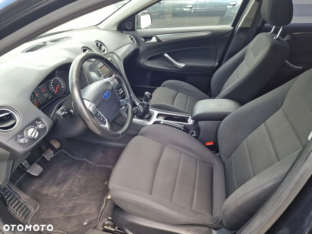 Ford Mondeo 2.0 Viva Titanium - 13