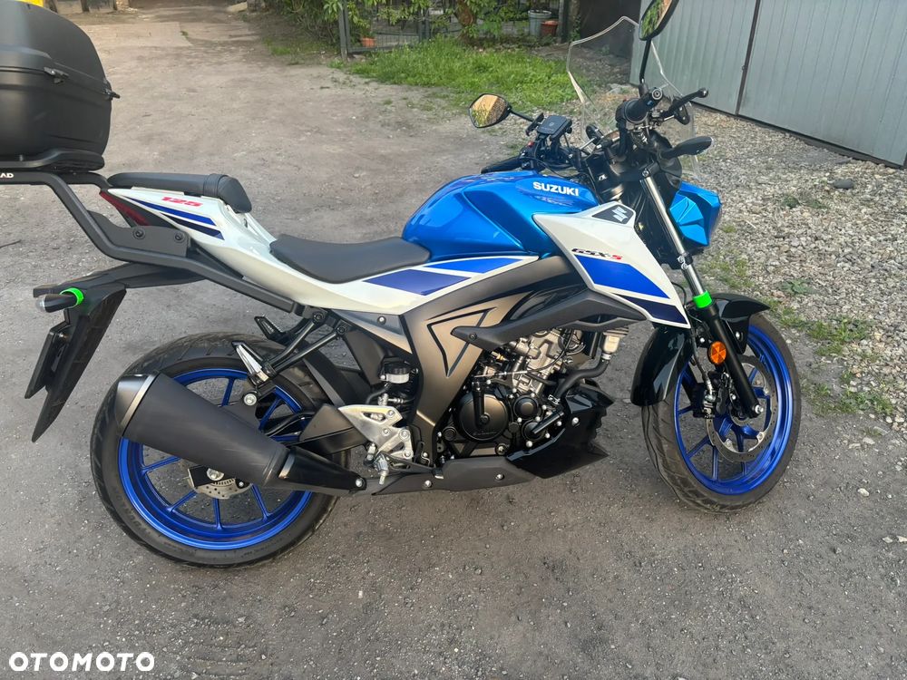 Suzuki GSX - 18