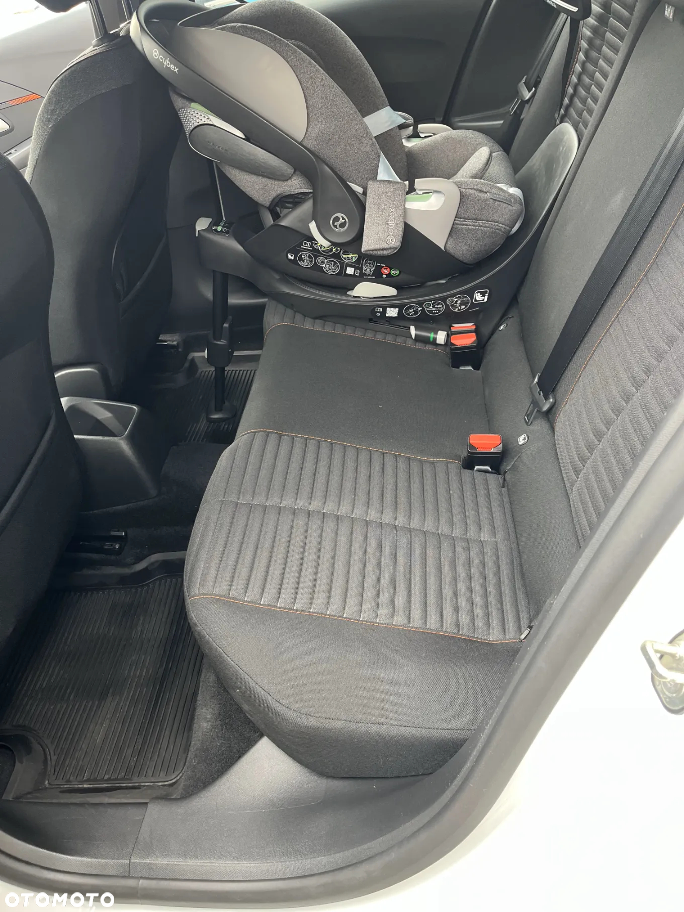 Peugeot 208 1.2 PureTech Active S&S - 11