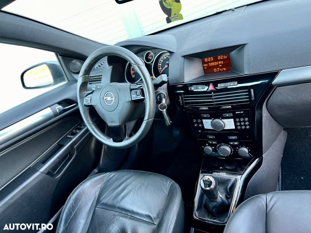 Opel Astra Twin Top 1.8 Endless Summer - 8