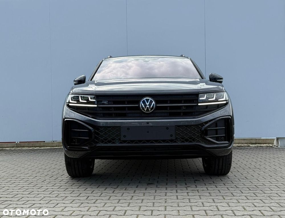 Volkswagen Touareg - 2